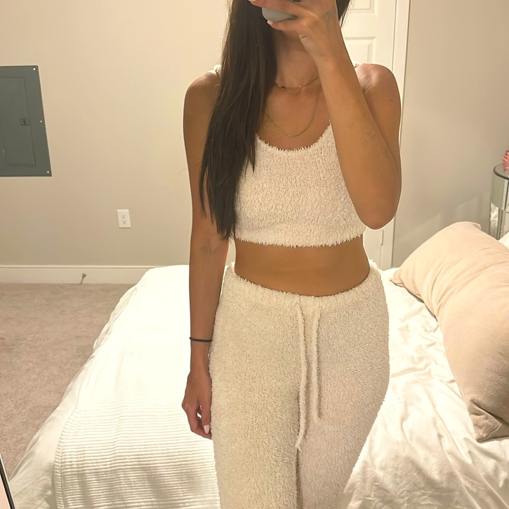 HM Fluffy Lounge Set